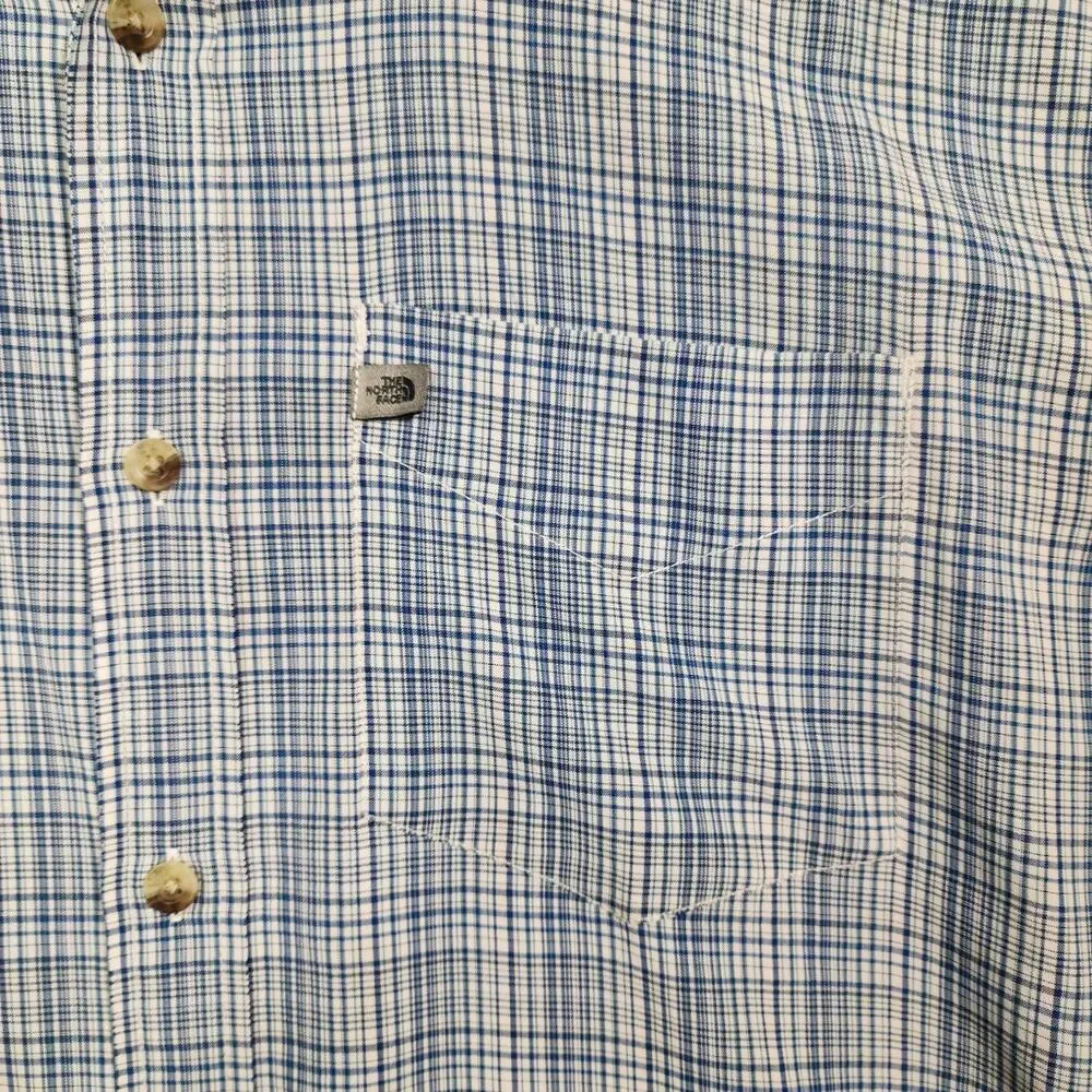 The North Face Men's Short Sleeve Button-up Size XL 59% Modal 41% Poly Blend